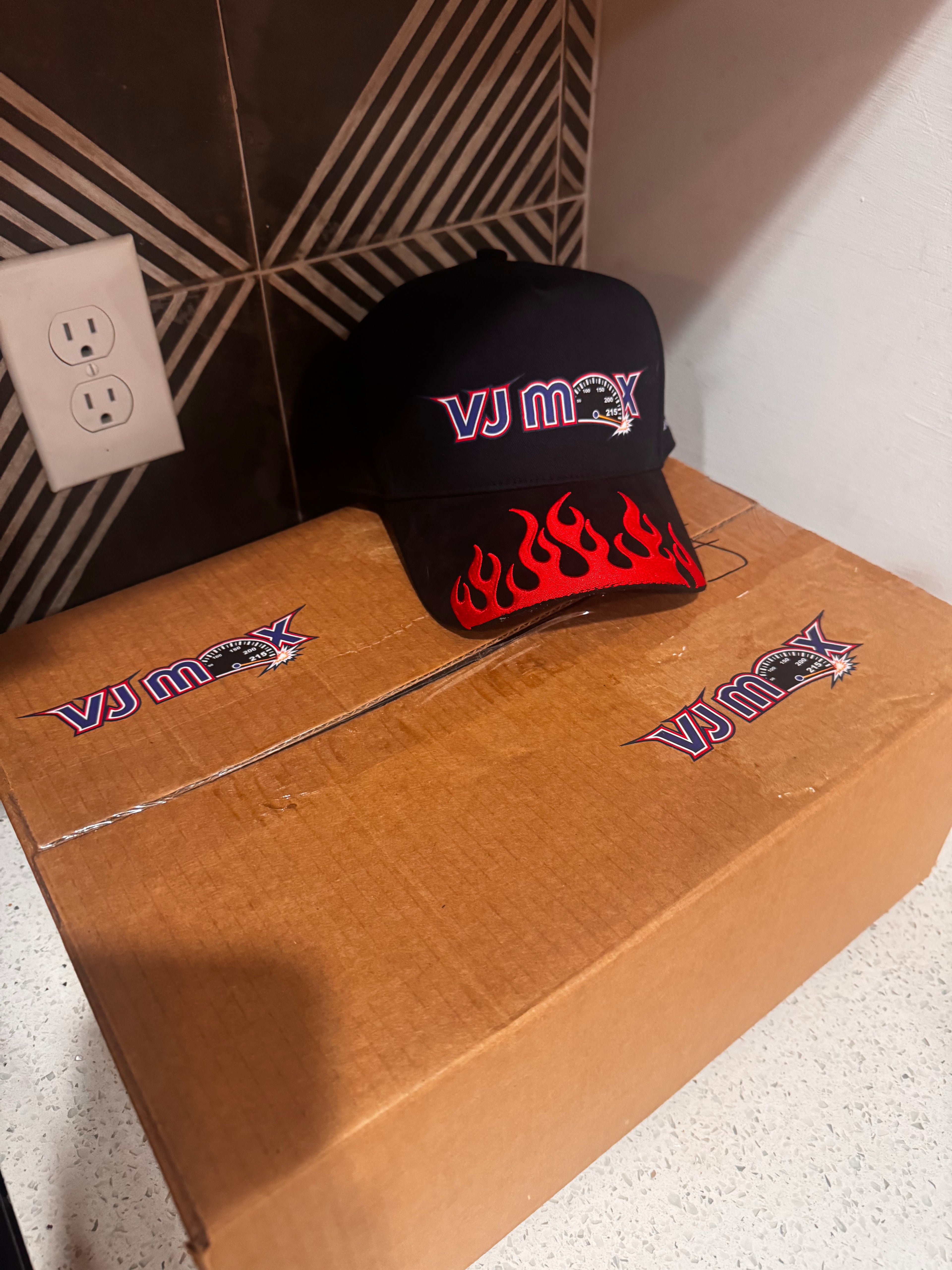VJ MAX™ "Speedometer" "Flames" Snapback Hat